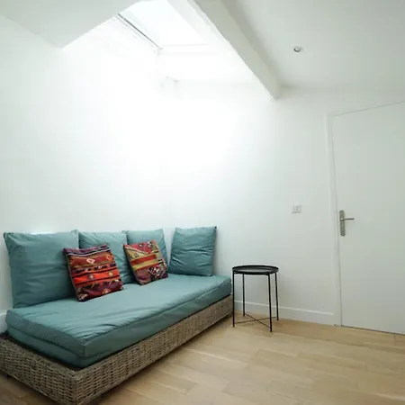 Apartment Bright Close To The Olive Market Paris